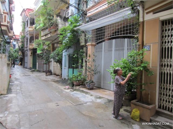 Bán nhà số 93 Vương Thừa Vũ, giá 100tr/m2, DT: 73,3m2, Hà Nội